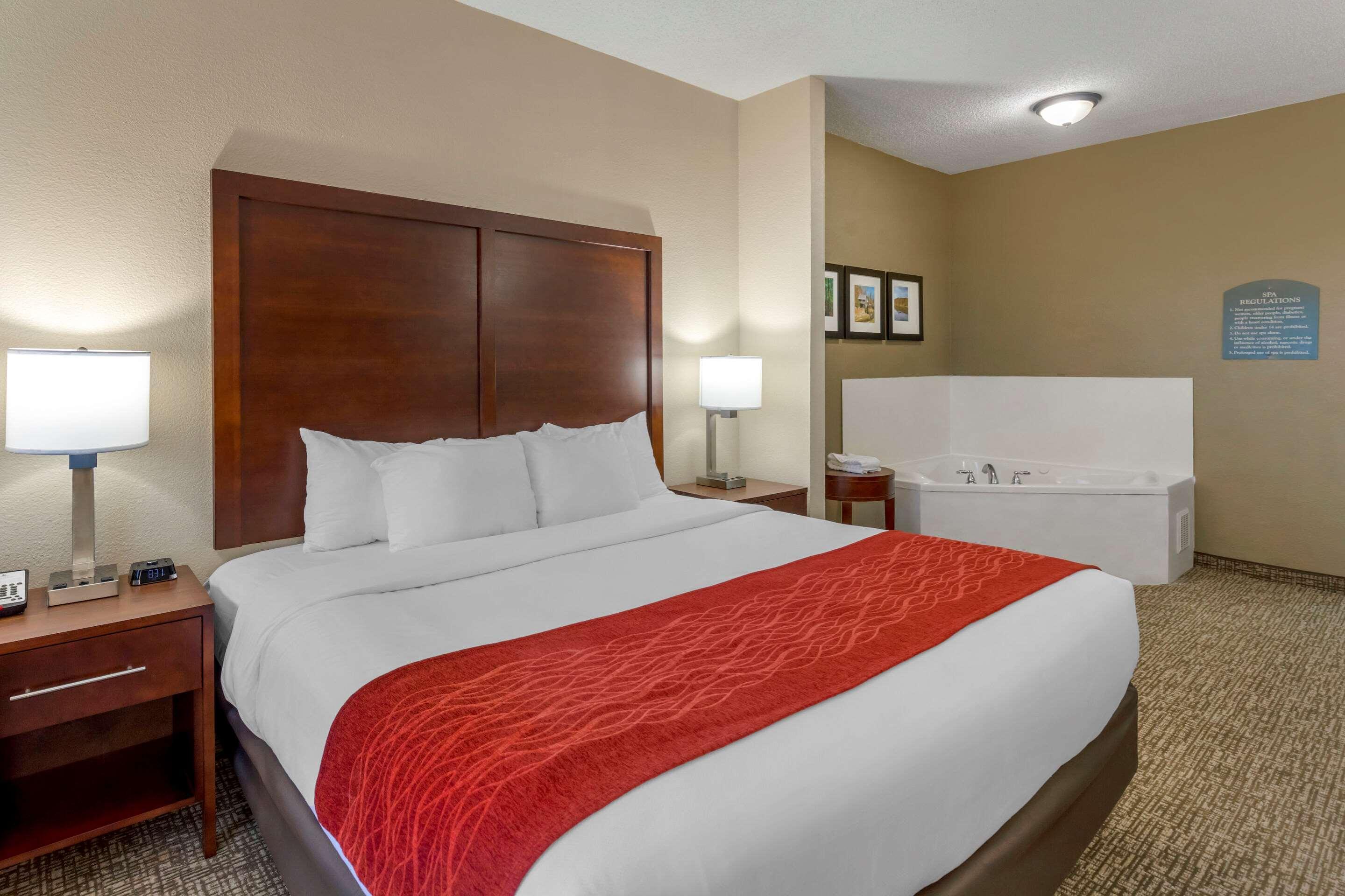 Comfort & Inn Suites Canton Exterior foto